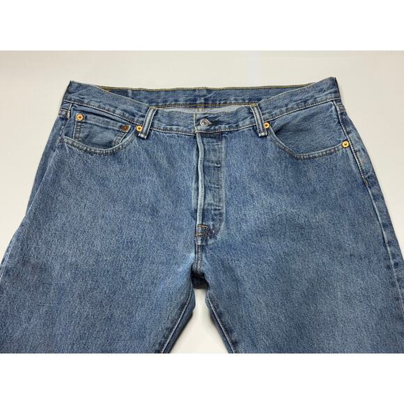 Levi's 501 Men's Straight Leg Button Fly Gray Denim Jeans - Size 36x31 - Picture 3 of 6